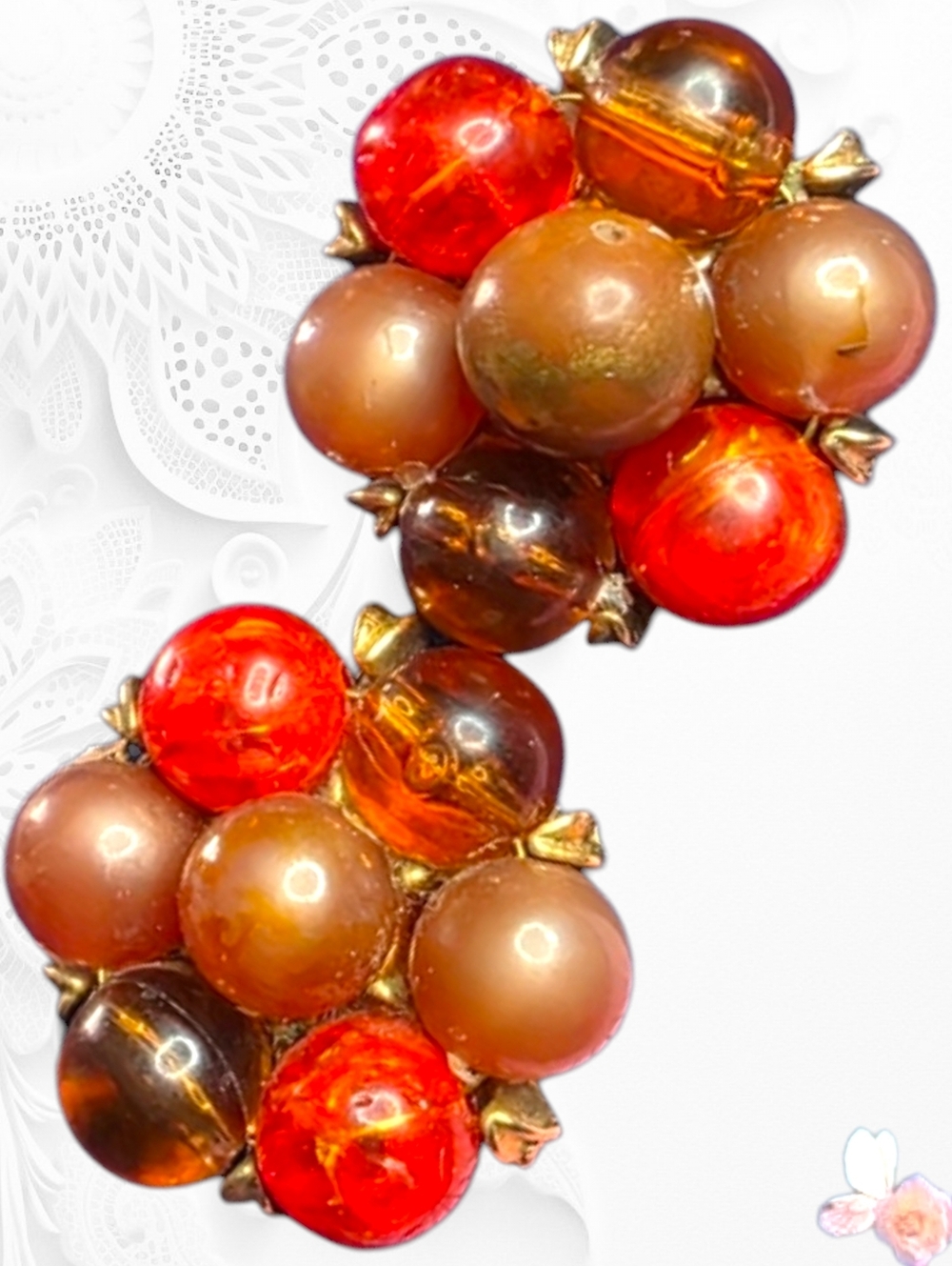 Vintage Kramer Cluster Clip On Earrings Red And Gold Beads 920